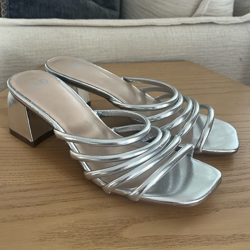 NWOT BP silver strappy square toe block heel sandal